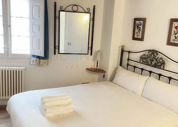 Apartamento con encanto centrico, wifi y patio