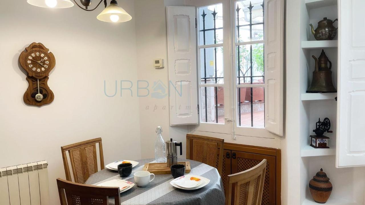 Con Encanto Centrico, Wifi Y Patio